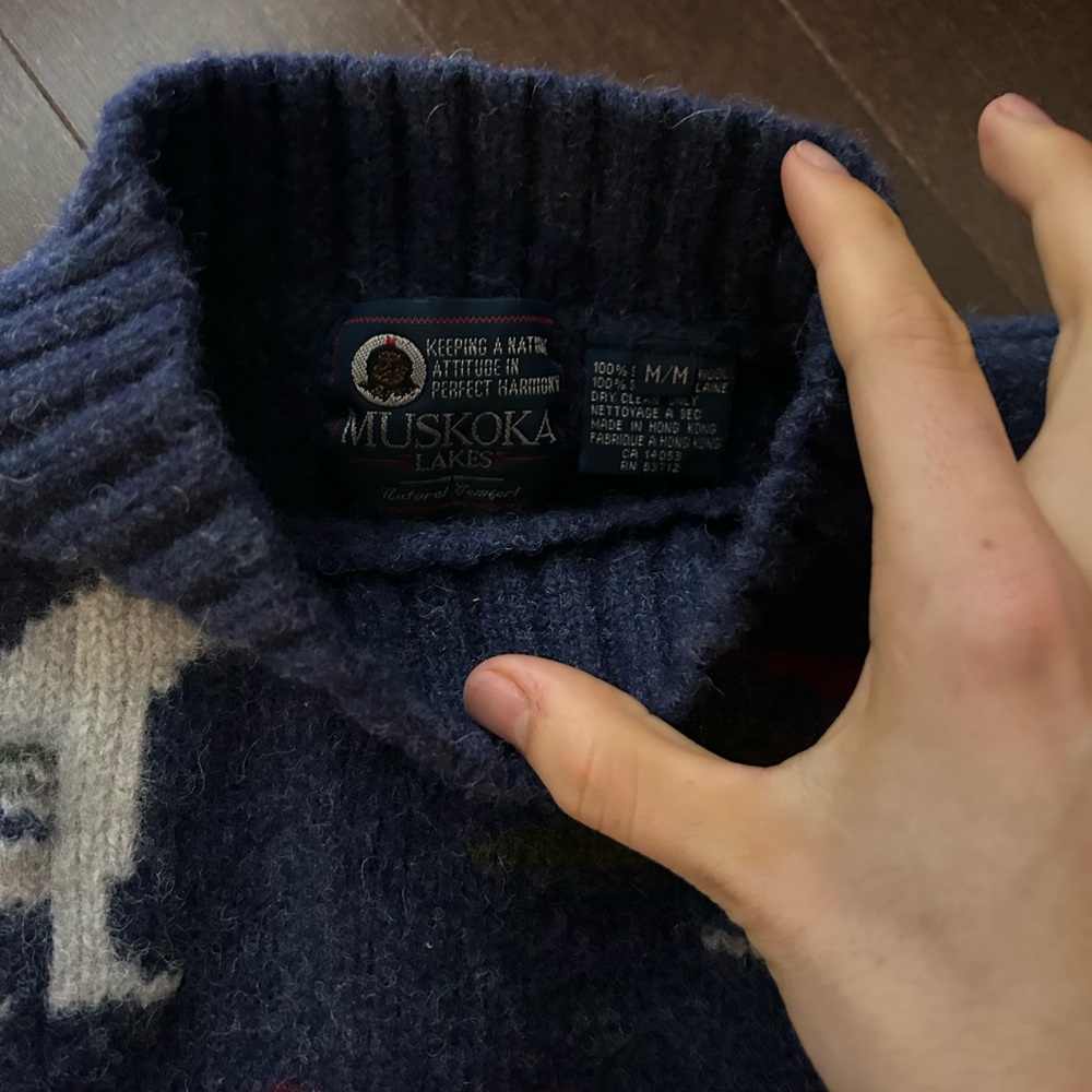 Vintage Muskoka Lakes 100% Shetland Wool Nature Outdoors Patterned Knit Sweater - Picture 2 of 5